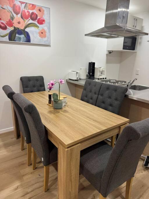 Stunning 3 Bd - 2 Bth City Apt - Pool & Carpark Όκλαντ Εξωτερικό φωτογραφία