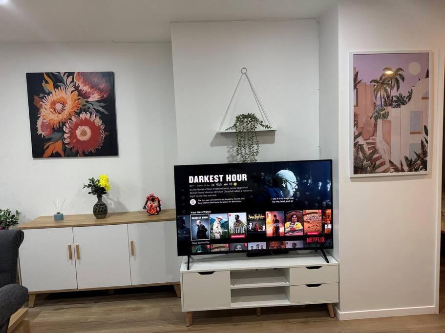 Stunning 3 Bd - 2 Bth City Apt - Pool & Carpark Όκλαντ Εξωτερικό φωτογραφία